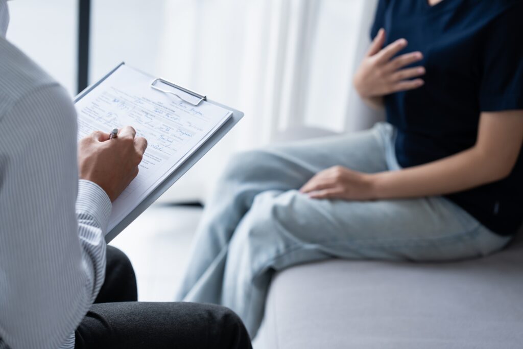 アモーレクリニックジェンダーサポート外来でのカウンセリングの様子