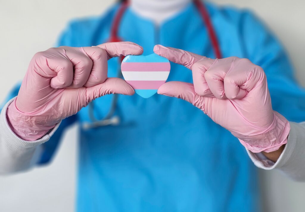 診断書不要?Gender Identity Clinic(アモーレクリニック)のジェンダーサポート外来で治療を始める